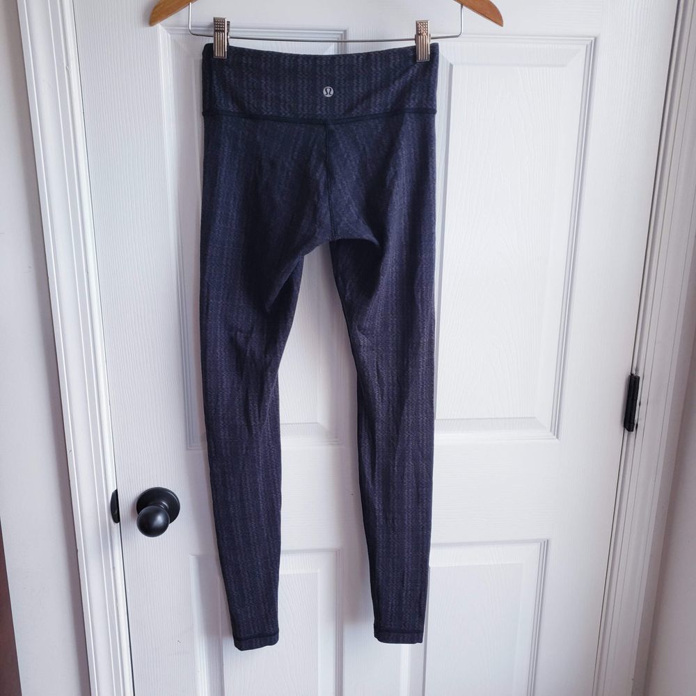 Lululemon Wunder Under Gray Leggings Fits 2 4